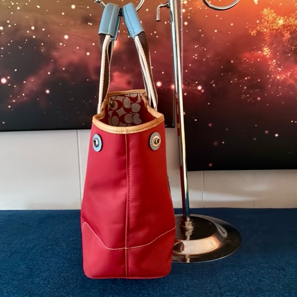 Coach Vintage Mini Hampton Tote - Picture 5 of 15